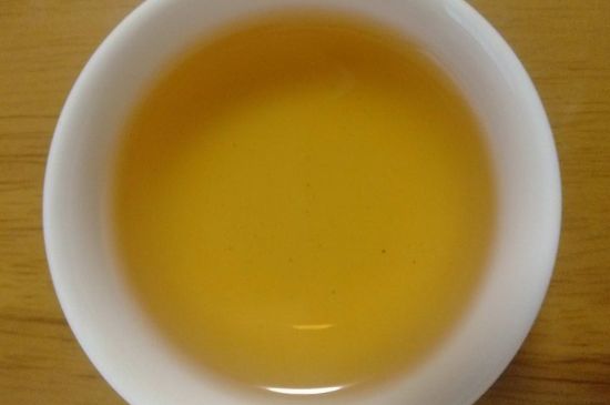 肉桂茶和大紅袍哪個貴，武夷山肉桂與大紅袍的價格比較