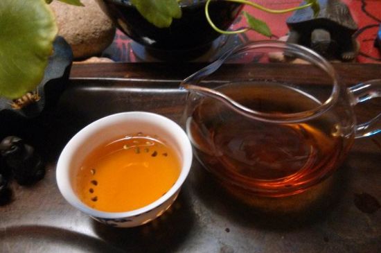 正山小種對胃好嗎，正山小種養(yǎng)胃還是傷胃