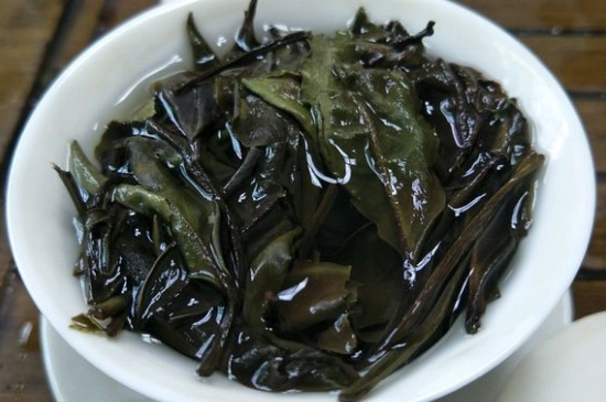 福鼎白茶貢眉和壽眉的區(qū)別，壽眉與貢眉有什么區(qū)別