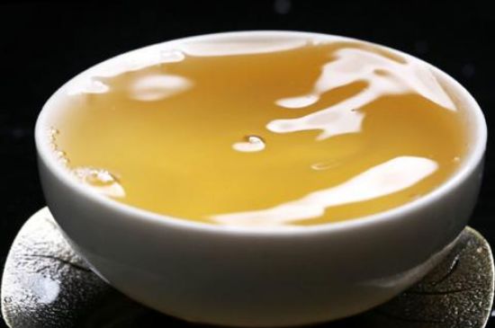 綠茶加重濕氣？濕氣體質寒的人能喝綠茶嗎