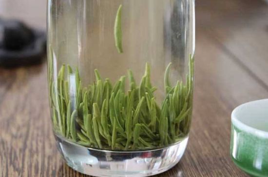 竹葉青和毛尖的區(qū)別，毛尖和竹葉青怎么分辨？