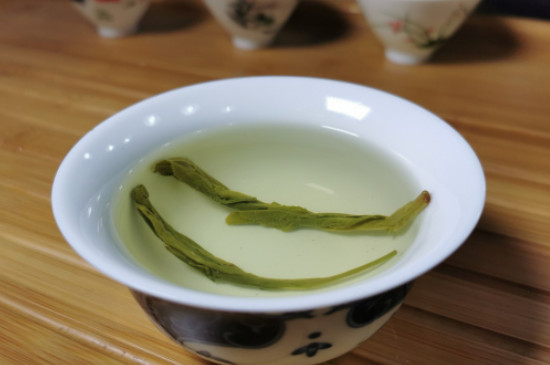 什么綠茶茶葉唇齒留香，哪個(gè)品種綠茶香氣好？