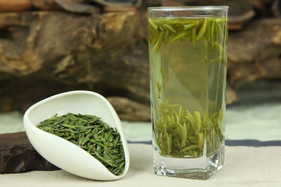 竹葉青和雀舌哪個貴，竹葉青茶貴嗎？