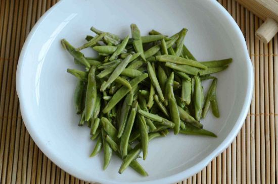 雀舌和竹葉青的區(qū)別，雀舌對(duì)比竹葉青圖片