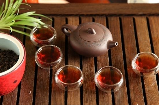 飯后多長(zhǎng)時(shí)間喝六堡茶最好，六堡茶一天喝多少