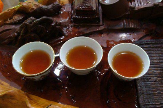 大紅袍四大品種有哪些，大紅袍的種類和著名品種特點(diǎn)介紹