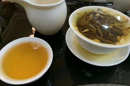 紅茶加冰糖的副作用，紅茶加冰糖好處和壞處