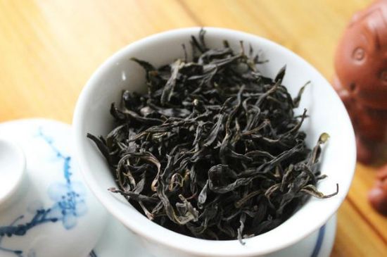 鋸朵仔跟鴨屎香哪個貴，鋸朵子和鴨屎香哪個好喝？