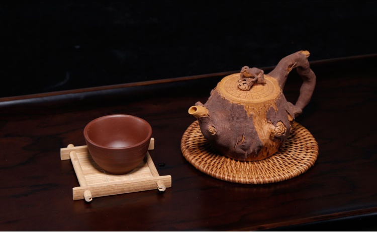 仿木外皮紫砂壺，創(chuàng)意木樁手工雕刻紫砂壺