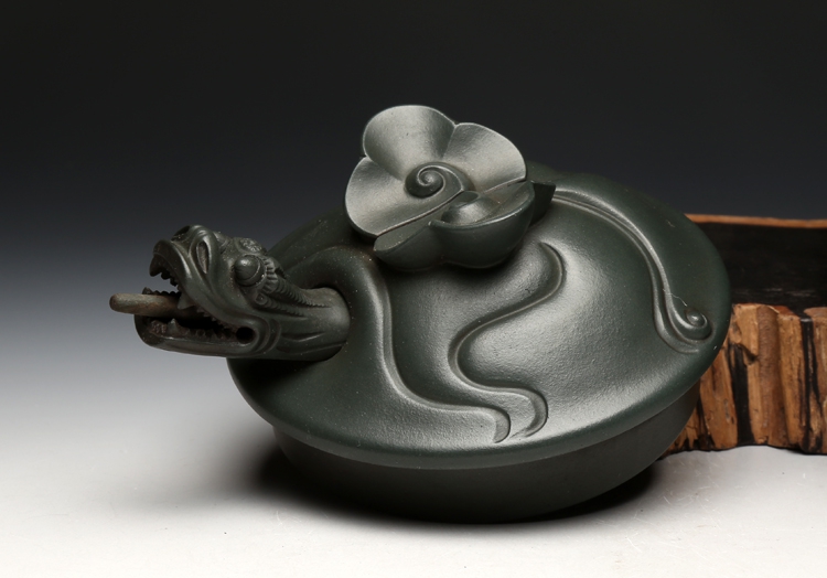 民國(guó)朱可心綠魚化龍宜興紫砂壺